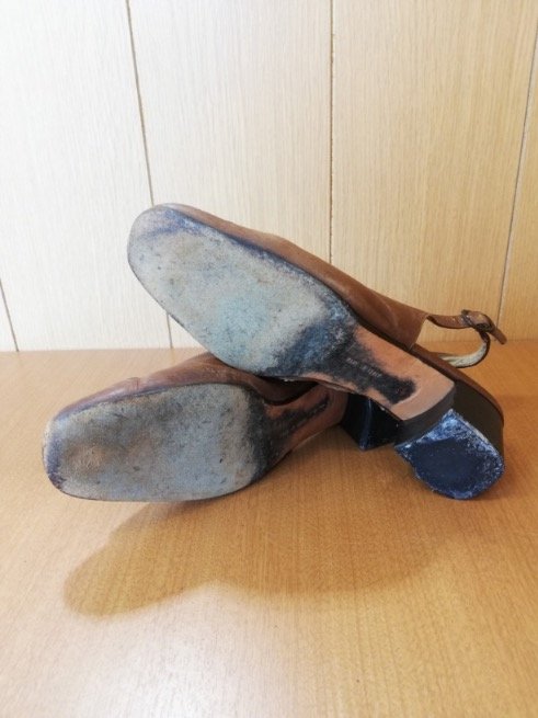 靴専科 東三国店のFerragamo（フェラガモ）に関する靴修理ビフォーアフター事例(15358)｜ユアマイスター