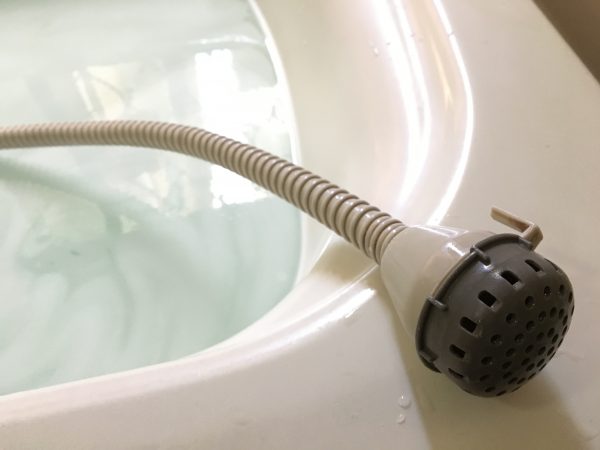 洗濯機の排水ホースは洗うべき 臭いの原因を取り除く適切な頻度とは Yourmystar Style By ユアマイスター