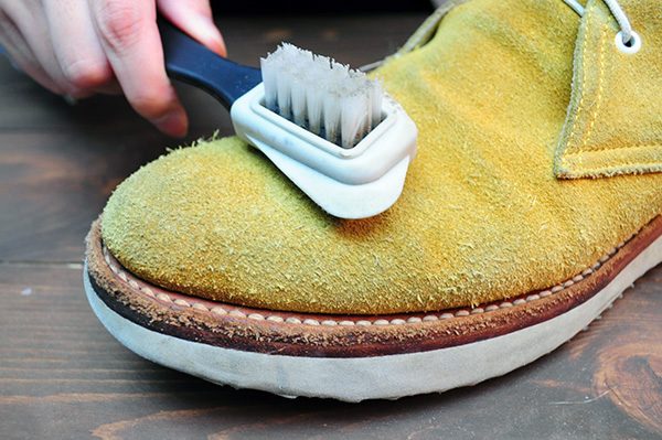 スエードの靴の汚れの正しい洗い方とは 普段のお手入れ方法も解説 Yourmystar Style By ユアマイスター