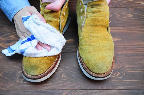スエードの靴の汚れの正しい洗い方とは 普段のお手入れ方法も解説 Yourmystar Style By ユアマイスター