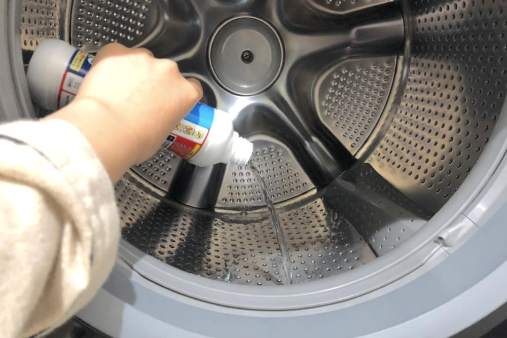 ドラム式洗濯機のお掃除は月1回！塩素系クリーナーでカビを溶かそう｜YOURMYSTAR STYLE by ユアマイスター