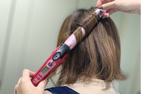 ヘアアイロンの使い方は5分間のお手入れから 汚れから髪を守る方法