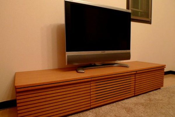 テレビ台の収納を有効活用 よく使う物をすっきり整理しよう Yourmystar Style By ユアマイスター